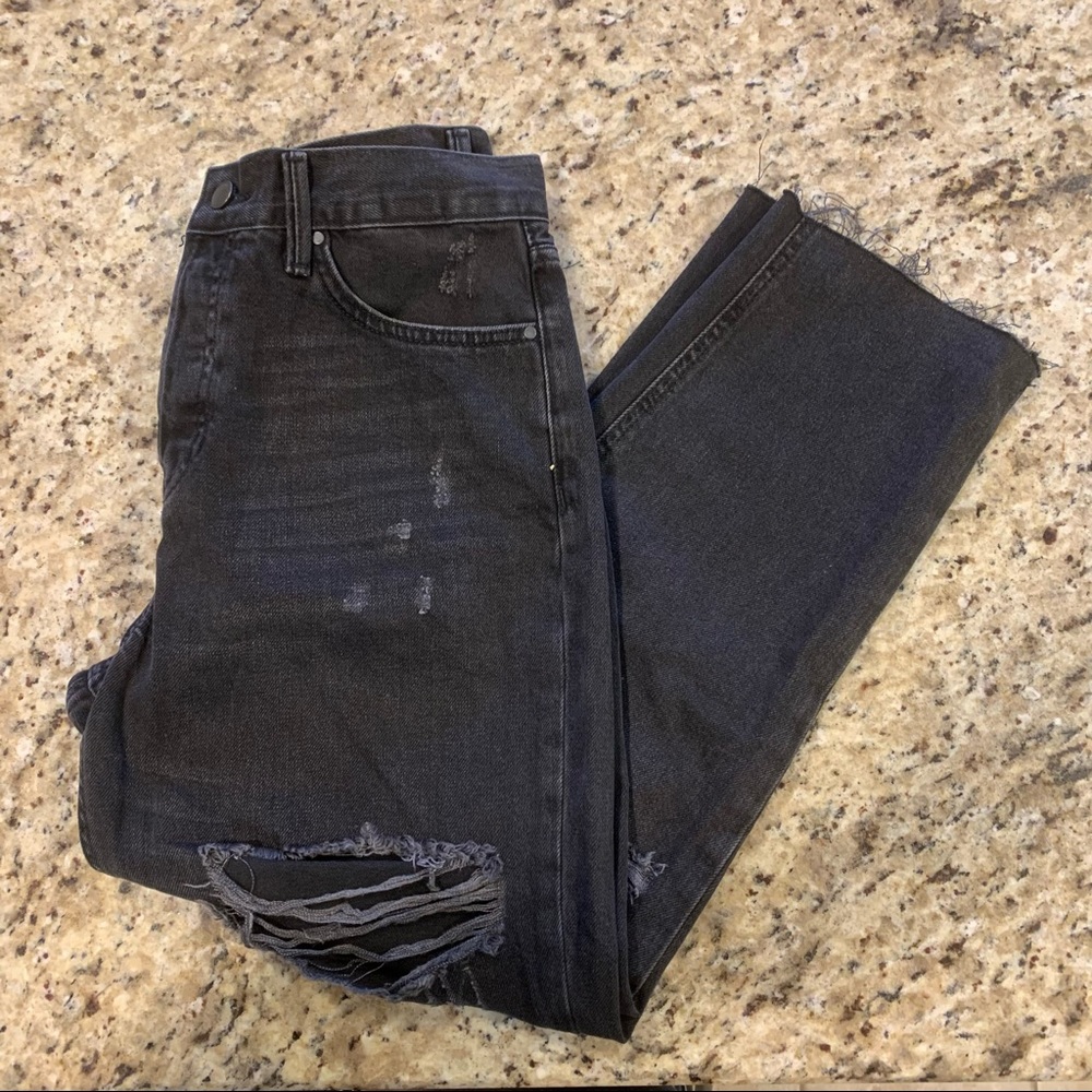 NEW Forever 21 Black High Waisted Cropped Jeans